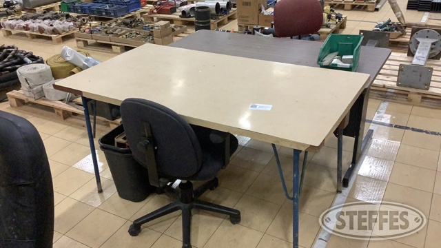 (2) Computer Desks & Chairs